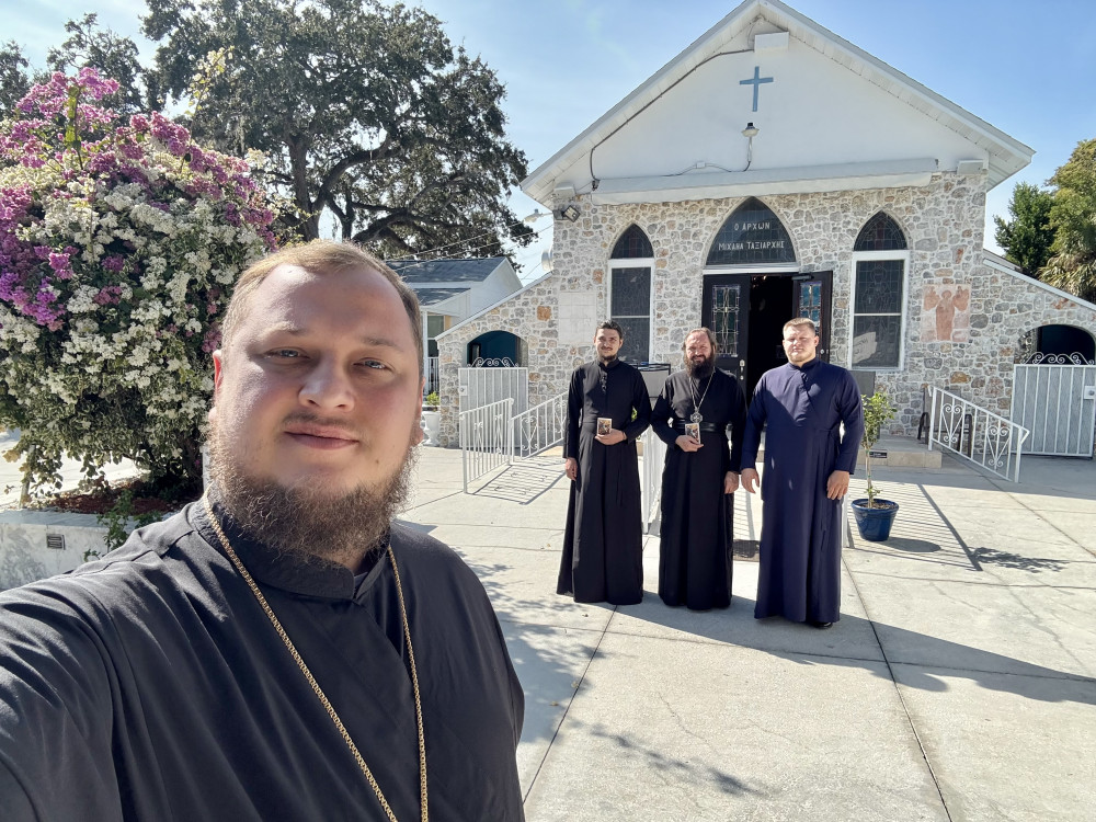 Паломничество братии к часовне Архангела Михаила в Tarpon Springs