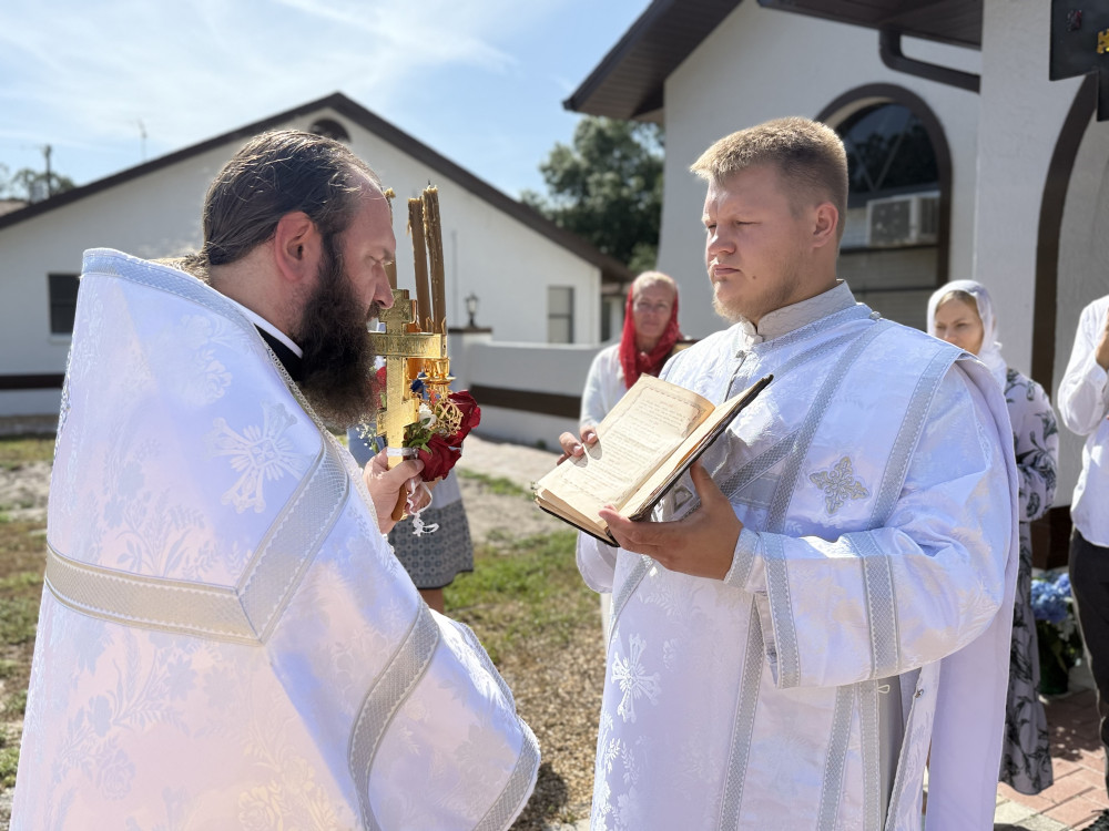 Второй день Пасхи в нашем храме