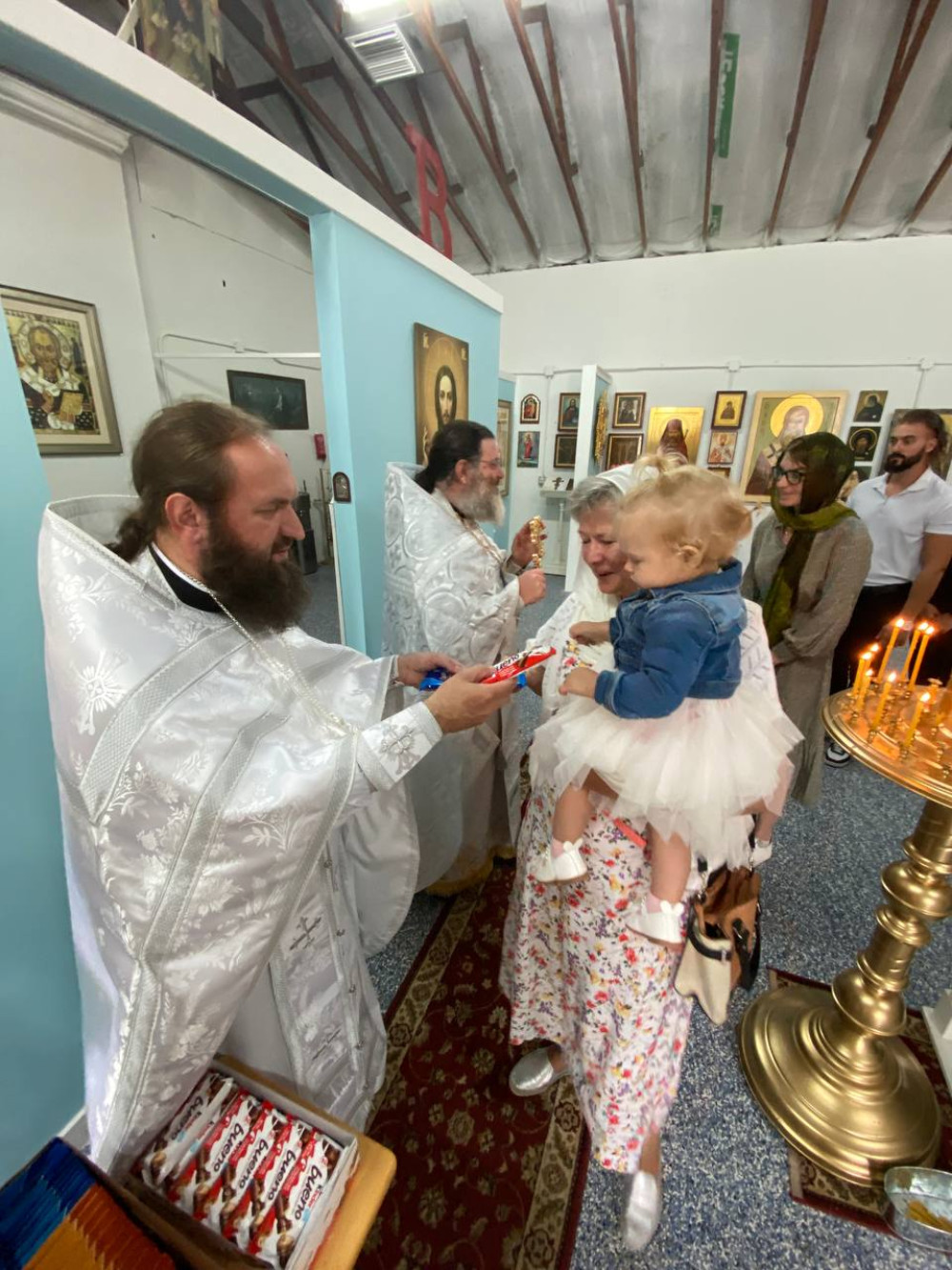 Неделя 3-я по Пасхе, святых жен-мироносиц.