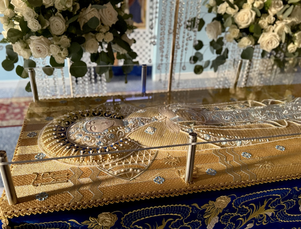 Углублённое молчание и свет праздника Погребения Пресвятой Девы